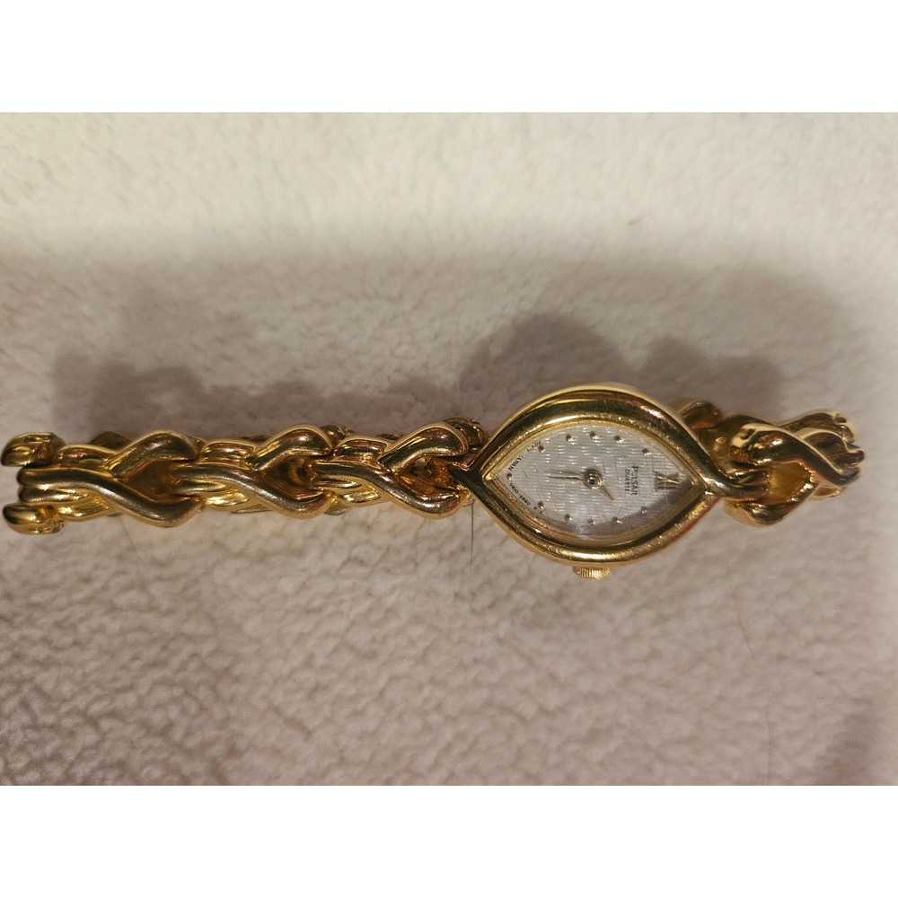Pulsar V810-6620 Womens Gold Tone Marquise Case Twisted Link Bracelet Watch